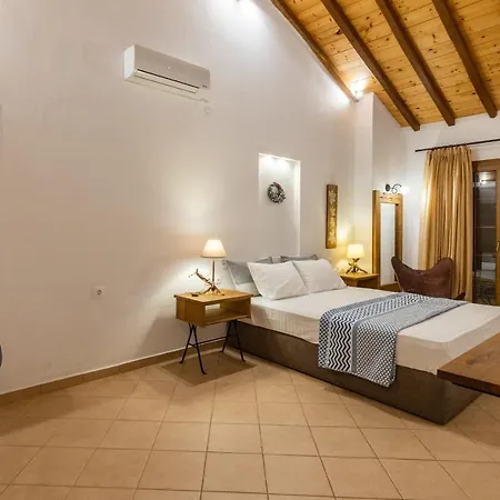 Irida House * Stafylos